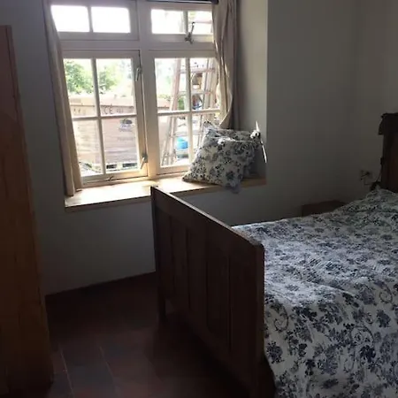 Gastenverblijf Op Zijn Zweeds Echten  Exterior foto