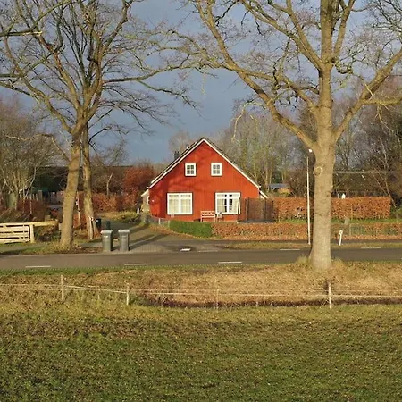 Gastenverblijf Op Zijn Zweeds Echten  Exterior foto